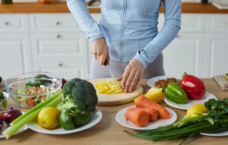 昼食のタイミングが筋トレ効果を左右する