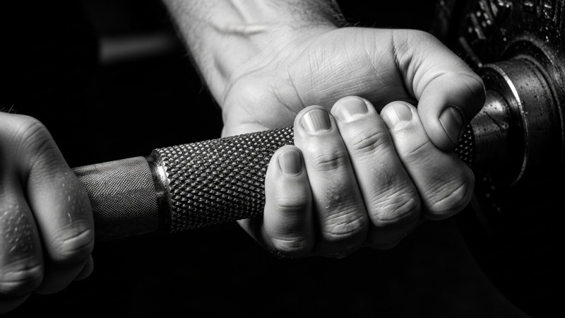 まとめ:補助輪を外そう。不安定なバーベルこそが、あなたを強くする